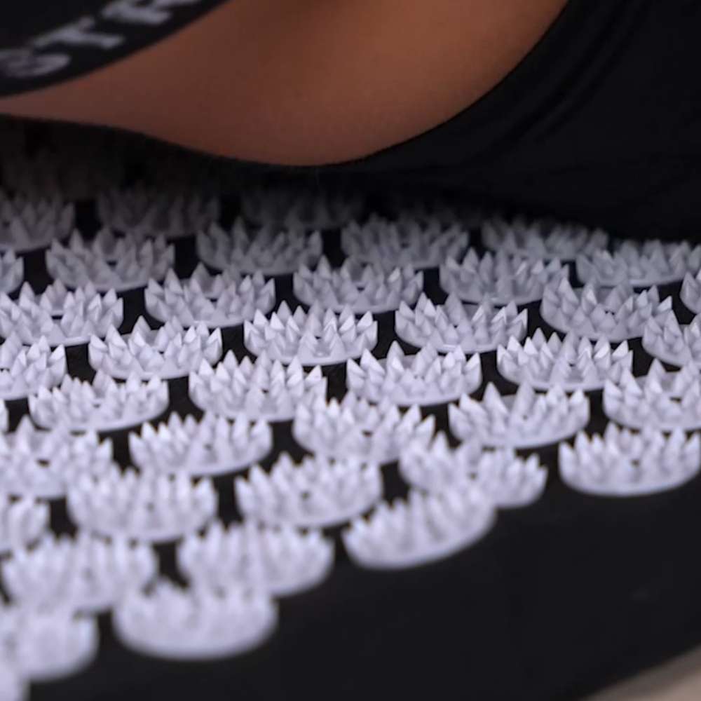 Akupressur måtte inkl. pude - Sort (sømmåtte) - Nordic Strength