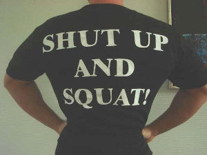Se Shut Up And Squat T-Shirt - MED SKRIFT PÅ RYGGEN (M) hos Billig-fitness.dk